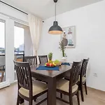 Sunny Aura - Lungomare - With Parking *