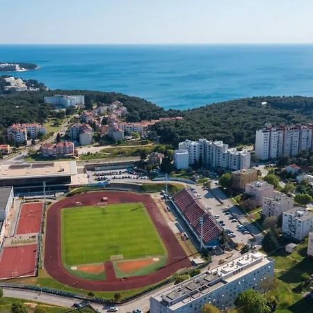 Sunny Aura - Lungomare - Special Rate - Building Works On Facade Pula