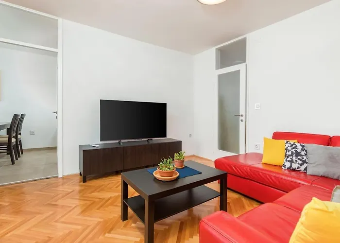 Apartament Sunny Aura - Travel & Work - With Parking